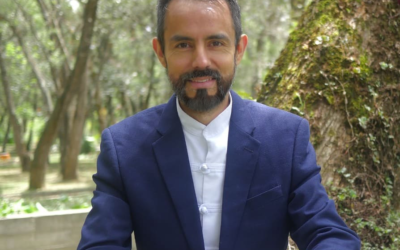 LEONARDO LUZURIAGA